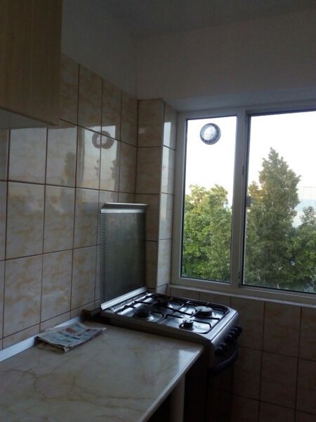 Salaj, Aleea Bacau, Parc Humulesti, 15 minute de Piata Unirii cu STB 117